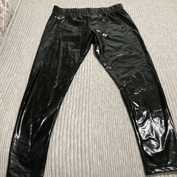 Rockin around Pants - NWT Black shiny leggings